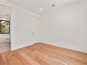 3208 Clawson RD 4B, Austin TX 78704
