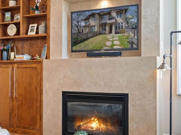 2002 Kinney Ave B, Austin TX 78704