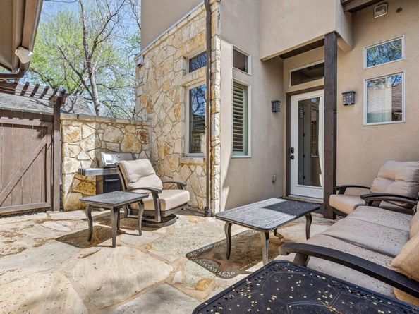 2002 Kinney Ave B, Austin TX 78704