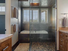2002 Kinney Ave B, Austin TX 78704