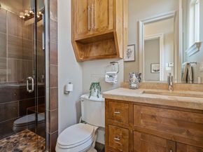 2002 Kinney Ave B, Austin TX 78704
