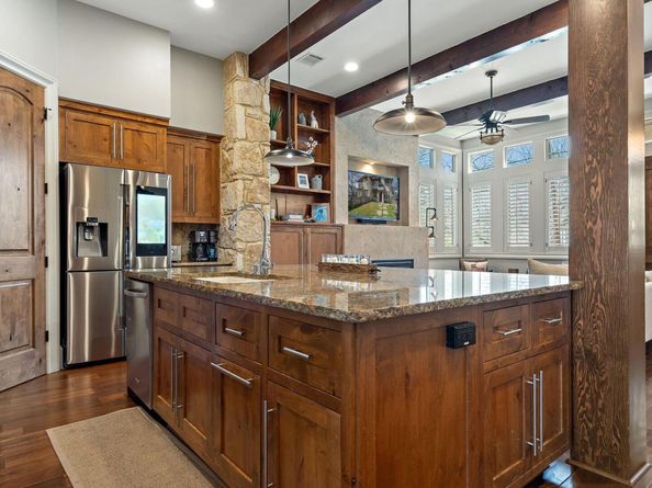 2002 Kinney Ave B, Austin TX 78704