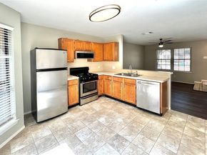 11901 Swearingen DR 32, Austin TX 78758