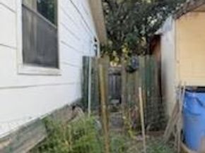 21471 Coyote TRL 10, Leander TX 78645