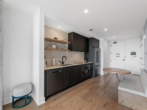 48 East Ave 1405, Austin TX 78701