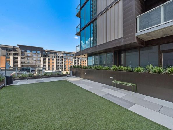 48 East Ave 1405, Austin TX 78701