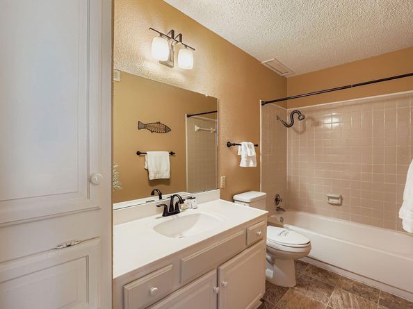 203 S Venture BLVD, Point Venture TX 78645