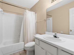 501 W 26th ST 214, Austin TX 78705