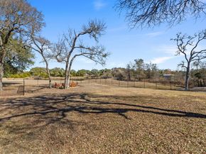 413 Lake Side DR, Georgetown TX 78628