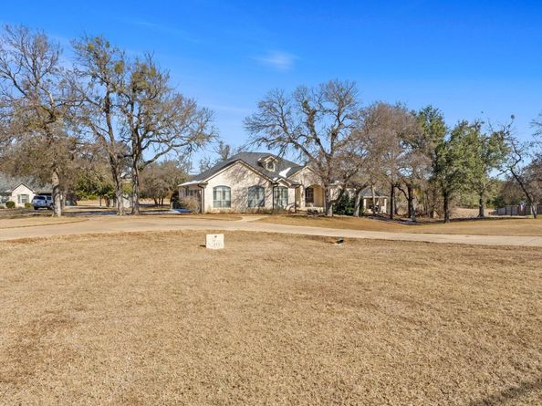 413 Lake Side DR, Georgetown TX 78628