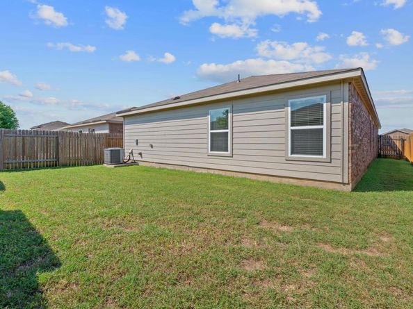 209 Continental Ave, Liberty Hill TX 78642