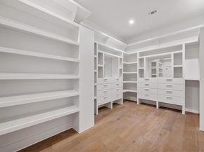 4216 Deepwoods DR, Austin TX 78731