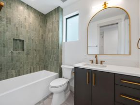 4216 Deepwoods DR, Austin TX 78731