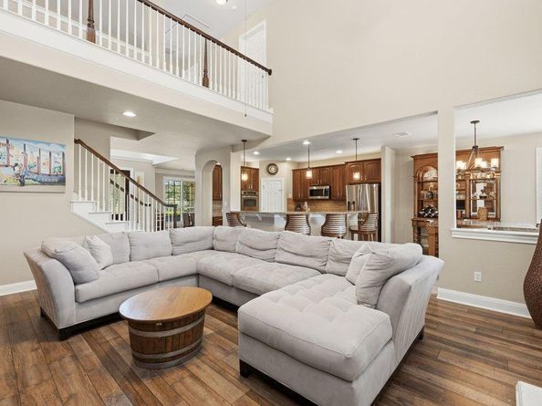 11228 Woodland Hills TRL, Austin TX 78732