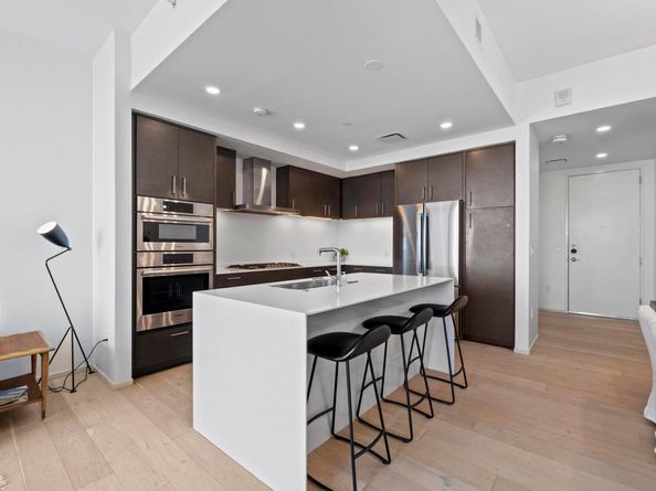 301 West Ave 2708, Austin TX 78701