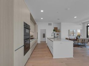 2209 S 1st ST 403, Austin TX 78704