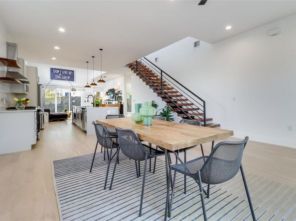 4712 Reyes ST 1, Austin TX 78721