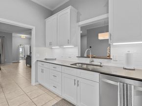 11003 Pinehurst DR 6, Austin TX 78747