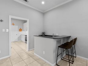 11003 Pinehurst DR 6, Austin TX 78747