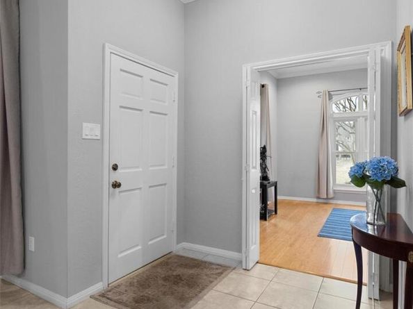 11003 Pinehurst DR 6, Austin TX 78747
