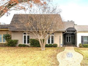 11003 Pinehurst DR 6, Austin TX 78747