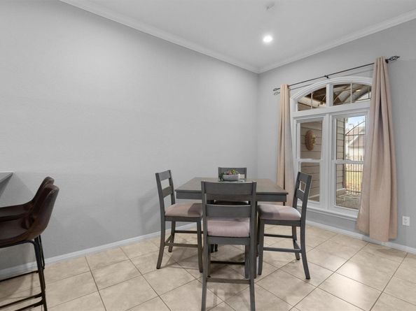 11003 Pinehurst DR 6, Austin TX 78747