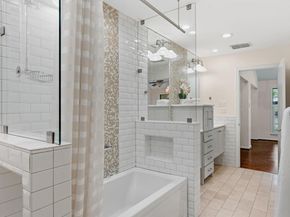 6820 Cypress PT N 28, Austin TX 78746