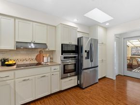 6820 Cypress PT N 28, Austin TX 78746