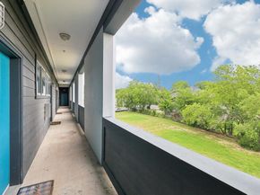 2931 E 12th ST 206, Austin TX 78702