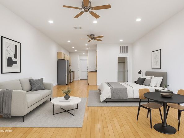 2931 E 12th ST 206, Austin TX 78702