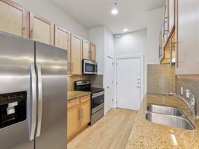 2931 E 12th ST 206, Austin TX 78702