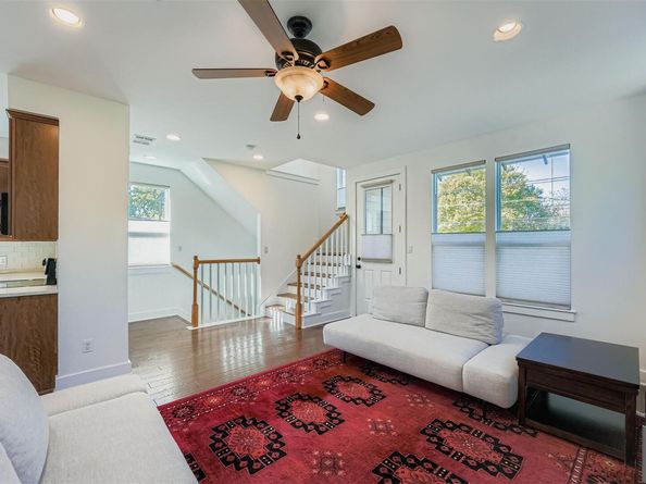 2709 E 13th ST, Austin TX 78702