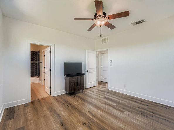 2709 E 13th ST, Austin TX 78702