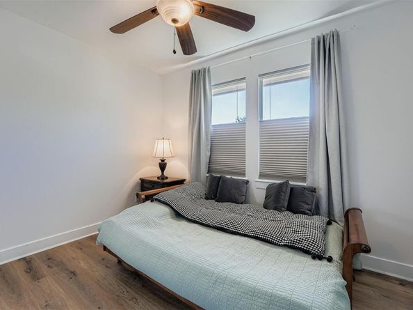 2709 E 13th ST, Austin TX 78702