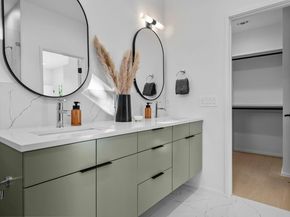 1216 Arcadia Ave 2, Austin TX 78757