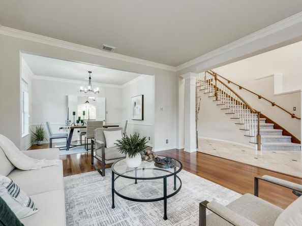 10701 Redmond RD, Austin TX 78739