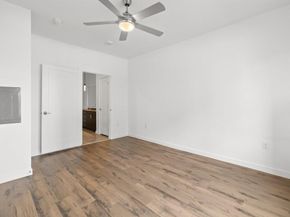 4801 Springdale RD 1106, Austin TX 78723