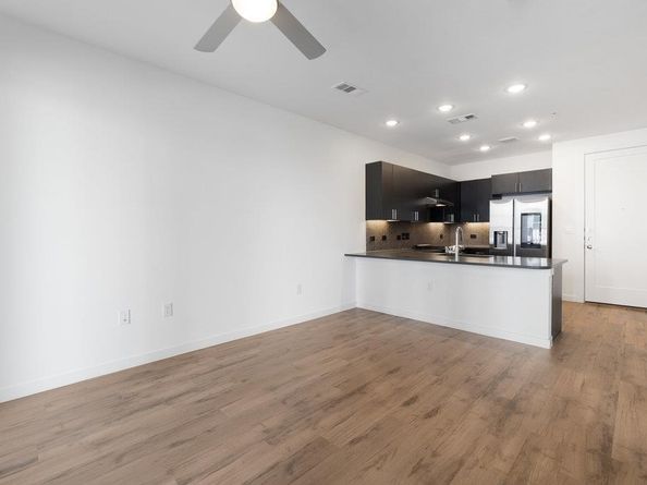 4801 Springdale RD 1106, Austin TX 78723