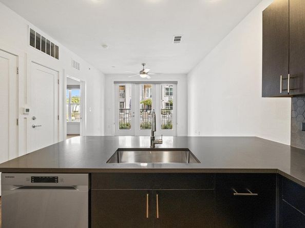 4801 Springdale RD 1106, Austin TX 78723