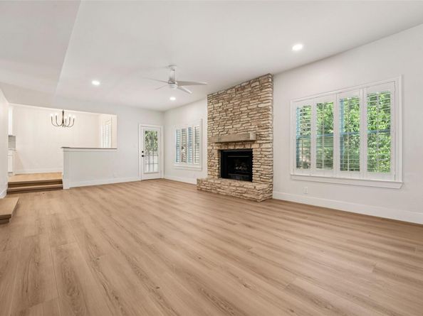 6900 Vallecito DR, Austin TX 78759