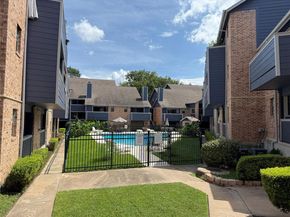 2500 Burleson RD 317, Austin TX 78741