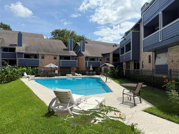 2500 Burleson RD 317, Austin TX 78741