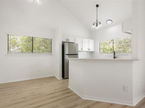 923 E 41st ST 201, Austin TX 78751