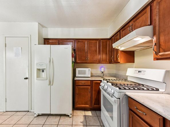 8318 Gallatin DR, Austin TX 78736