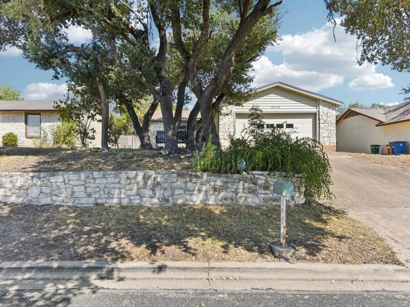 8318 Gallatin DR, Austin TX 78736