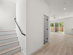 2000 Riverside Farms RD 18101, Austin TX 78741
