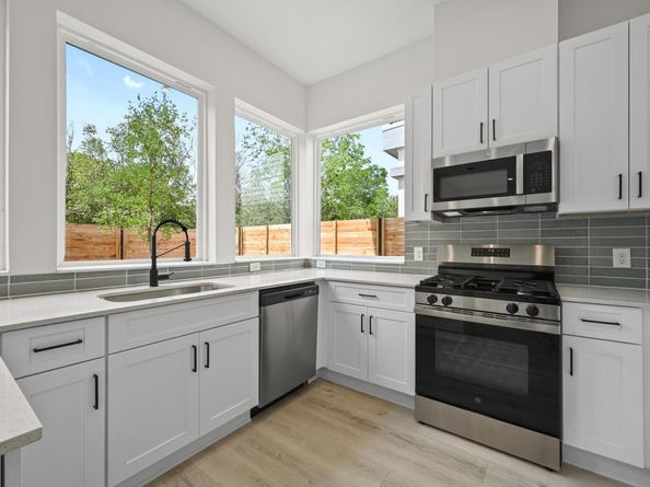 2000 Riverside Farms RD 18101, Austin TX 78741
