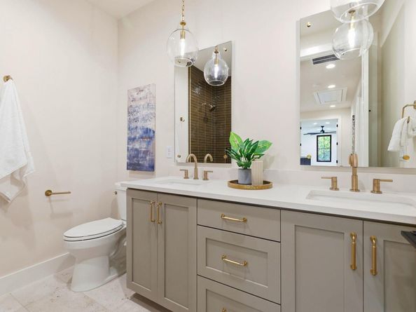 2803 Oak Park DR, Austin TX 78704