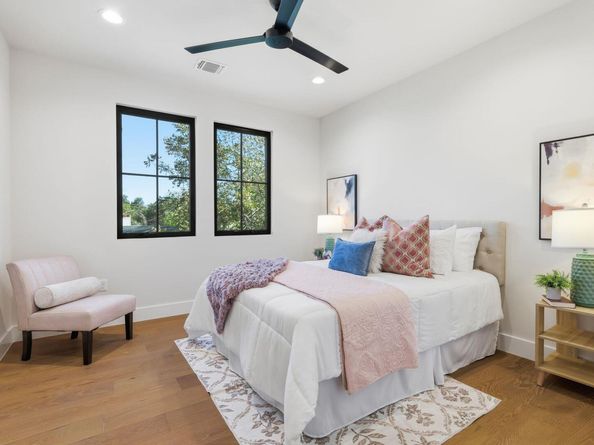 2803 Oak Park DR, Austin TX 78704