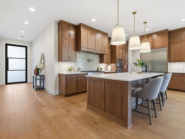 2803 Oak Park DR, Austin TX 78704